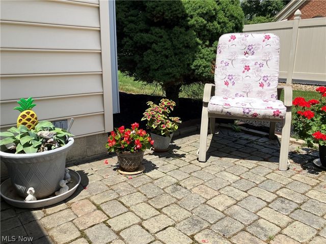 147 Village Court, Columbiana, OH 44408