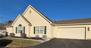 147 Village Court, Columbiana, OH 44408