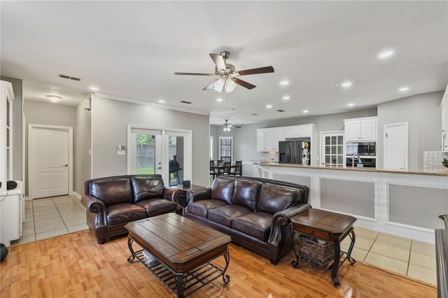 7813 Charlero Dr, Corpus Christi, TX 78414