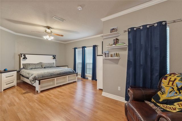 7813 Charlero Dr, Corpus Christi, TX 78414