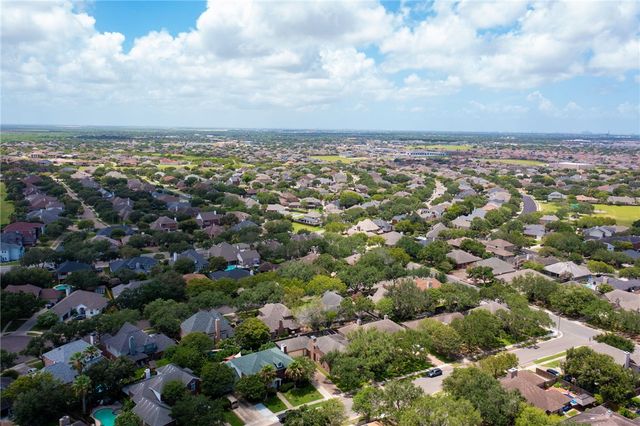 7813 Charlero Dr, Corpus Christi, TX 78414