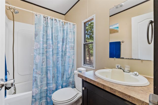 224 Pine Valley DR, Paige, TX 78659