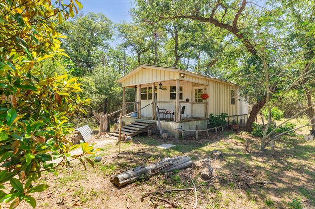 224 Pine Valley DR, Paige, TX 78659