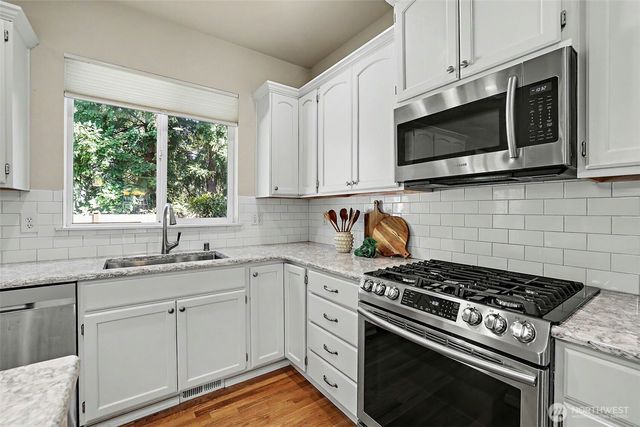 4011 160th Place SE, Bothell, WA 98012