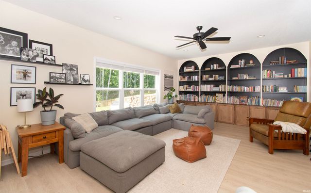 3425 Bruin Pass, Auburn, IN 46706