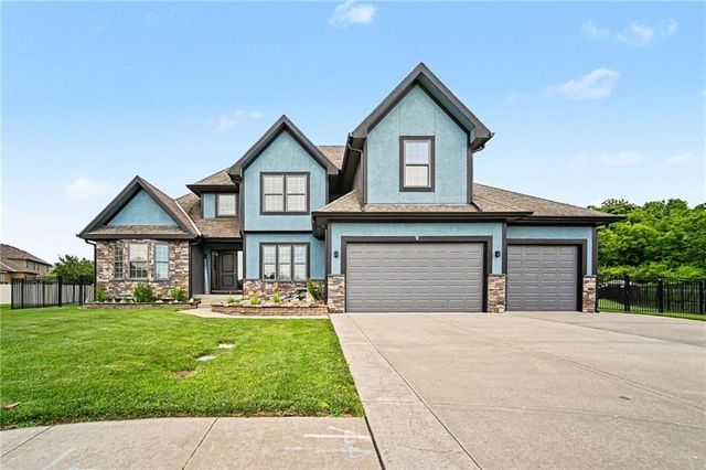 3221 S Mize Ridge Court, Independence, MO 64057