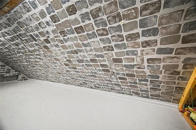 3221 S Mize Ridge Court, Independence, MO 64057