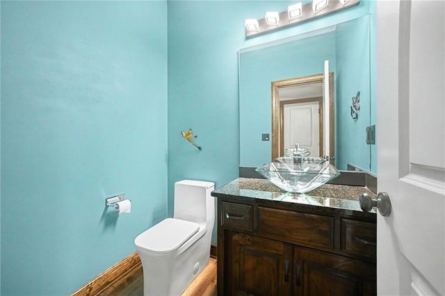 3221 S Mize Ridge Court, Independence, MO 64057