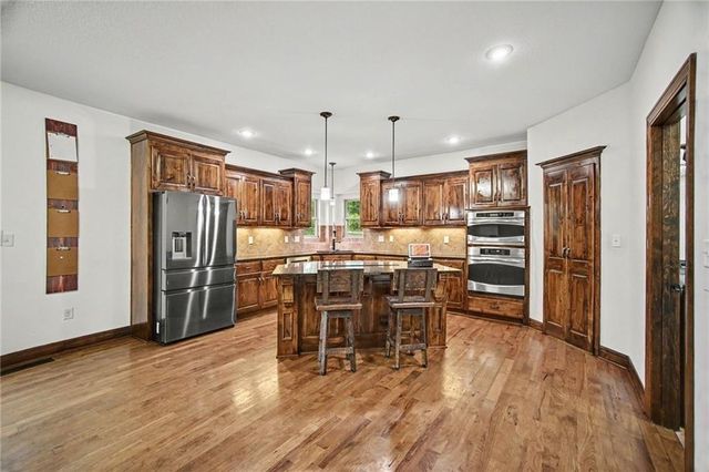 3221 S Mize Ridge Court, Independence, MO 64057