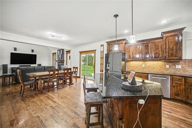 3221 S Mize Ridge Court, Independence, MO 64057