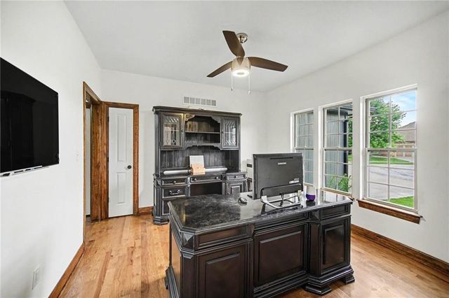 3221 S Mize Ridge Court, Independence, MO 64057