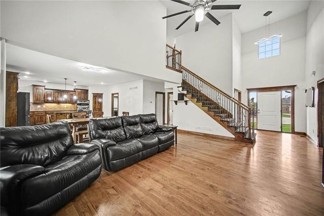 3221 S Mize Ridge Court, Independence, MO 64057