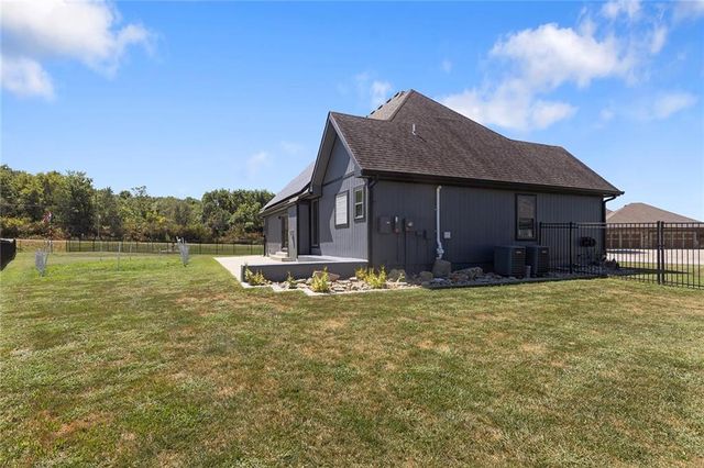 3221 S Mize Ridge Court, Independence, MO 64057