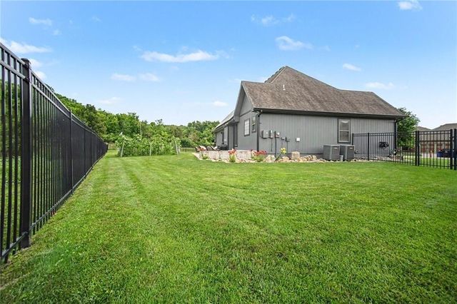 3221 S Mize Ridge Court, Independence, MO 64057