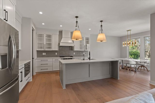 18071 Abington Court, South Bend, IN 46637