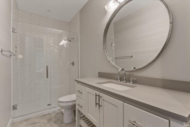 18071 Abington Court, South Bend, IN 46637