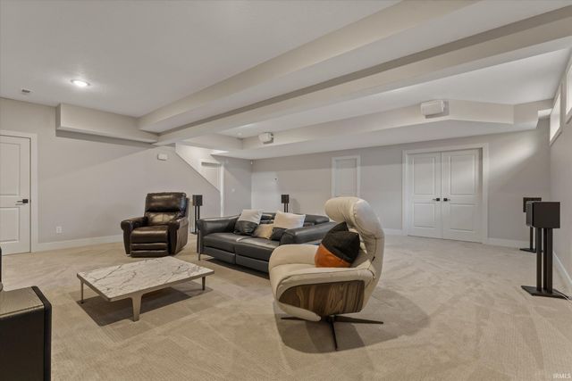 18071 Abington Court, South Bend, IN 46637