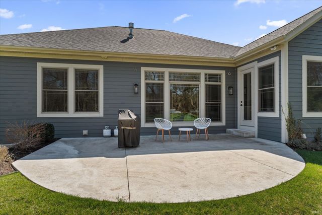 18071 Abington Court, South Bend, IN 46637