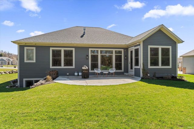 18071 Abington Court, South Bend, IN 46637