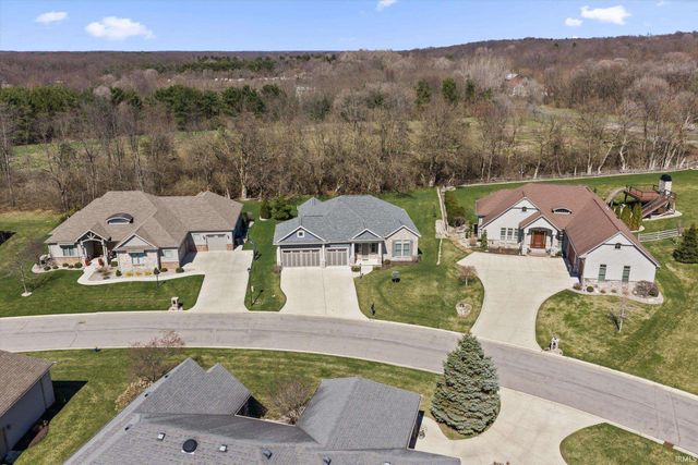 18071 Abington Court, South Bend, IN 46637