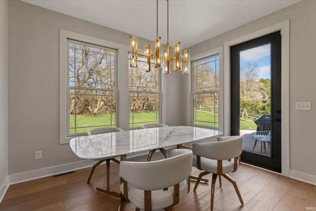 18071 Abington Court, South Bend, IN 46637