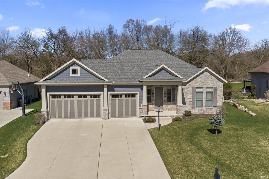 18071 Abington Court, South Bend, IN 46637