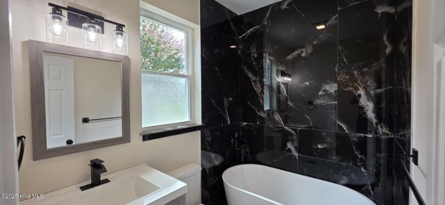 225 N Church Street, Conway, NC 27820