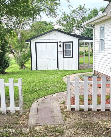 225 N Church Street, Conway, NC 27820