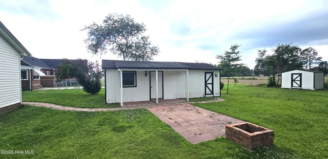 225 N Church Street, Conway, NC 27820