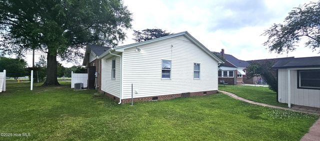 225 N Church Street, Conway, NC 27820