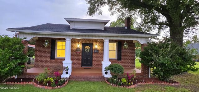 225 N Church Street, Conway, NC 27820