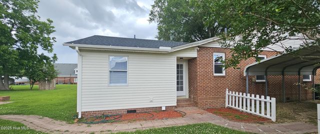 225 N Church Street, Conway, NC 27820