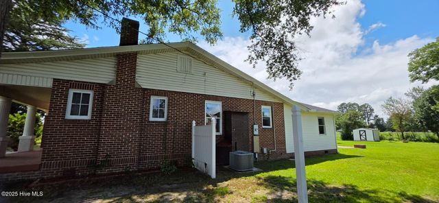 225 N Church Street, Conway, NC 27820