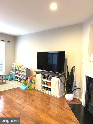 7358 BLOOMINGTON CT, Springfield, VA 22150