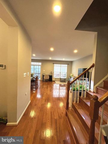 7358 BLOOMINGTON CT, Springfield, VA 22150