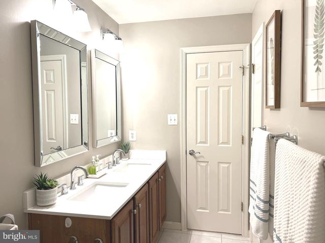 7358 BLOOMINGTON CT, Springfield, VA 22150