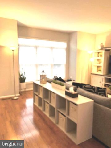 7358 BLOOMINGTON CT, Springfield, VA 22150