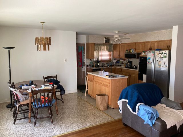 7318 W Lill Street, Niles, IL 60714