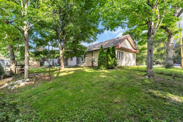 301 E 4 Mile ROAD, Wind Point, WI 53402
