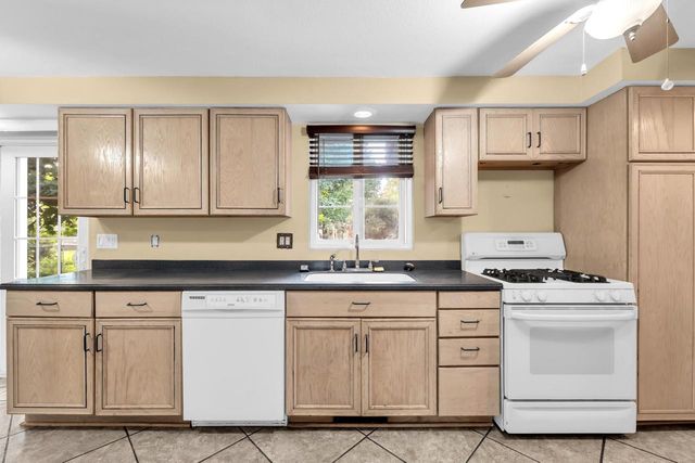 301 E 4 Mile ROAD, Wind Point, WI 53402