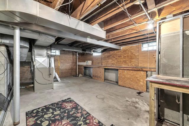 301 E 4 Mile ROAD, Wind Point, WI 53402