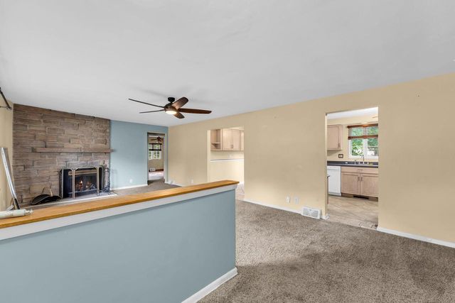 301 E 4 Mile ROAD, Wind Point, WI 53402