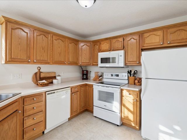 720 Cypress Drive, Colona, IL 61241