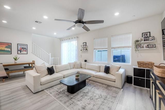 1374 Palo Verde Way, Vista, CA 92083