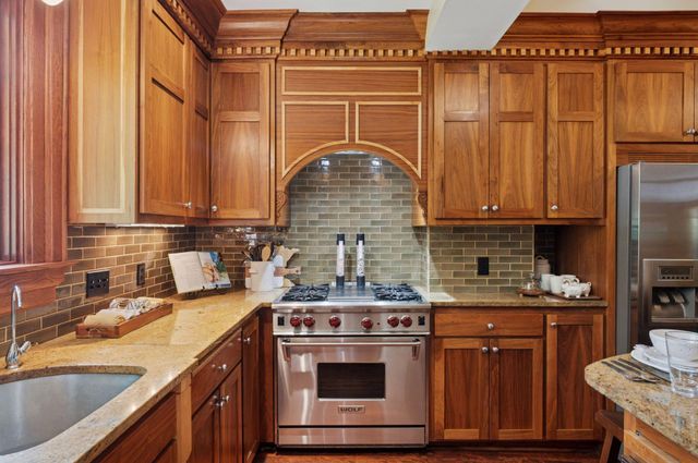 210 Dean Avenue E, Champlin, MN 55316