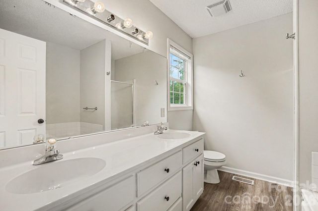 2466 Wilderness Lane, Lenoir, NC 28645