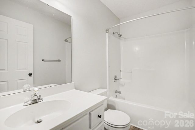 2466 Wilderness Lane, Lenoir, NC 28645
