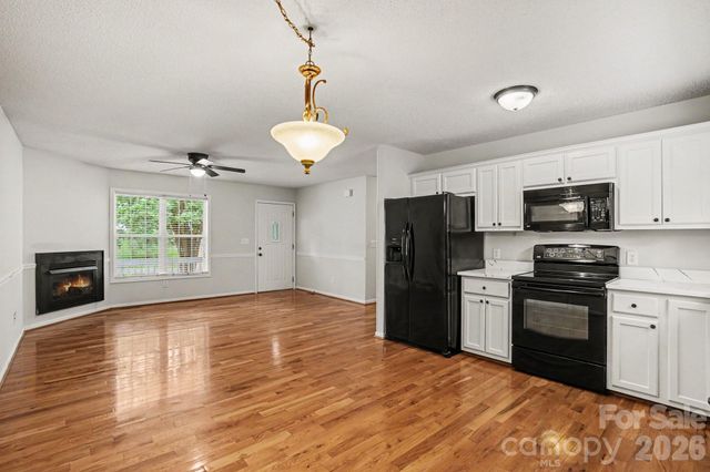 2466 Wilderness Lane, Lenoir, NC 28645