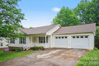 2466 Wilderness Lane, Lenoir, NC 28645