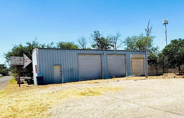 1205 Ave E, Ozona, TX 76943